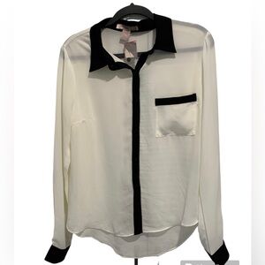 NWT- Love 21, size M, blouse